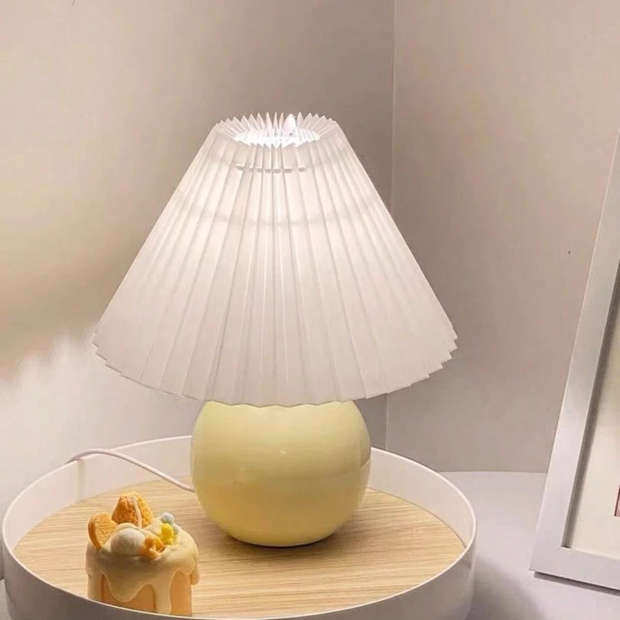 SHEIN مصباح طاولة ديكوري