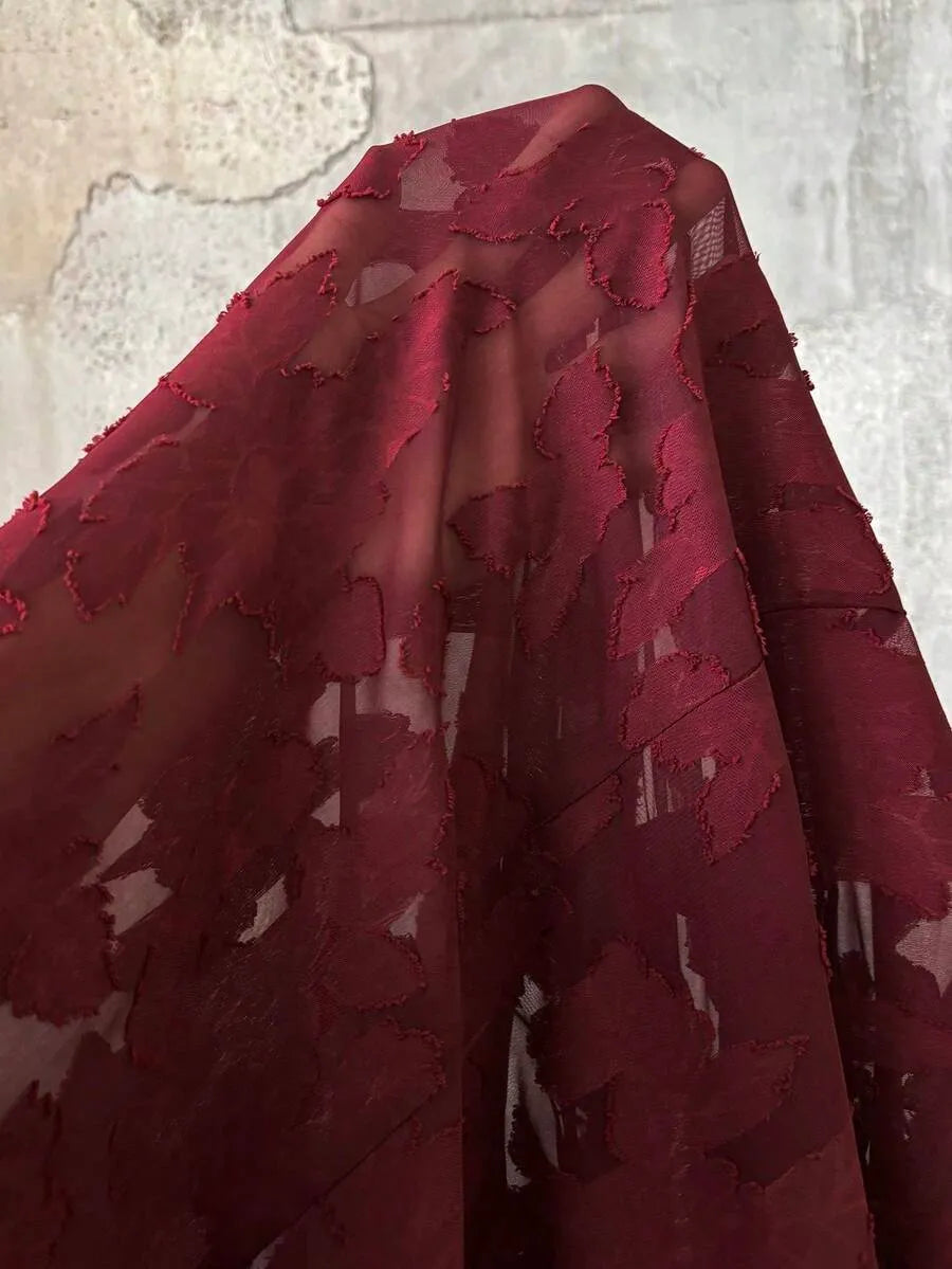 SHEIN Roveilla فستان نسائي طويل بياقة عميقة وخصر برباط وكشكش بلون عنابي