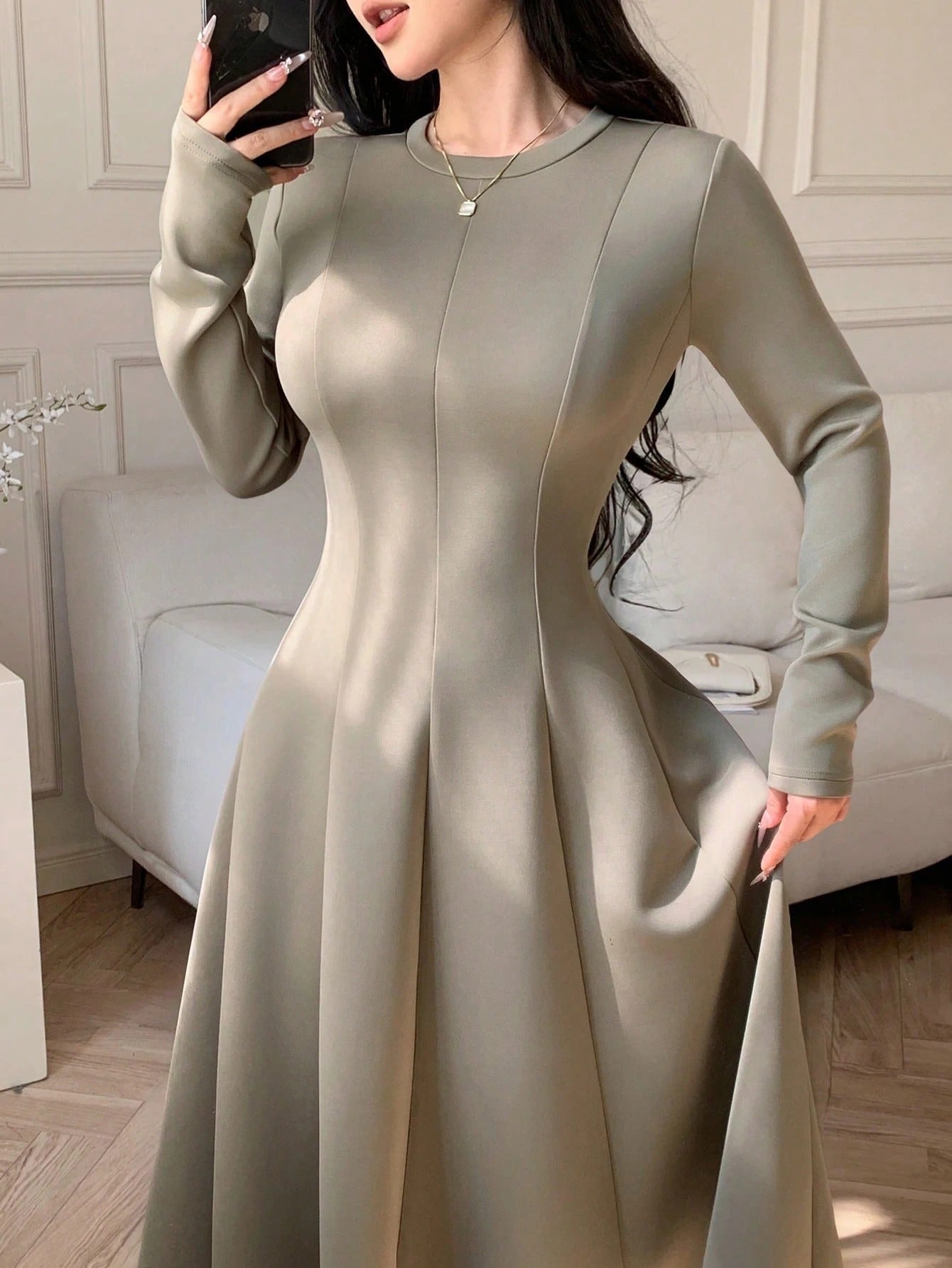 SHEIN Feyla فستان متوسط الطول بياقة مستديرة وأكمام طويلة بخصر مربوط