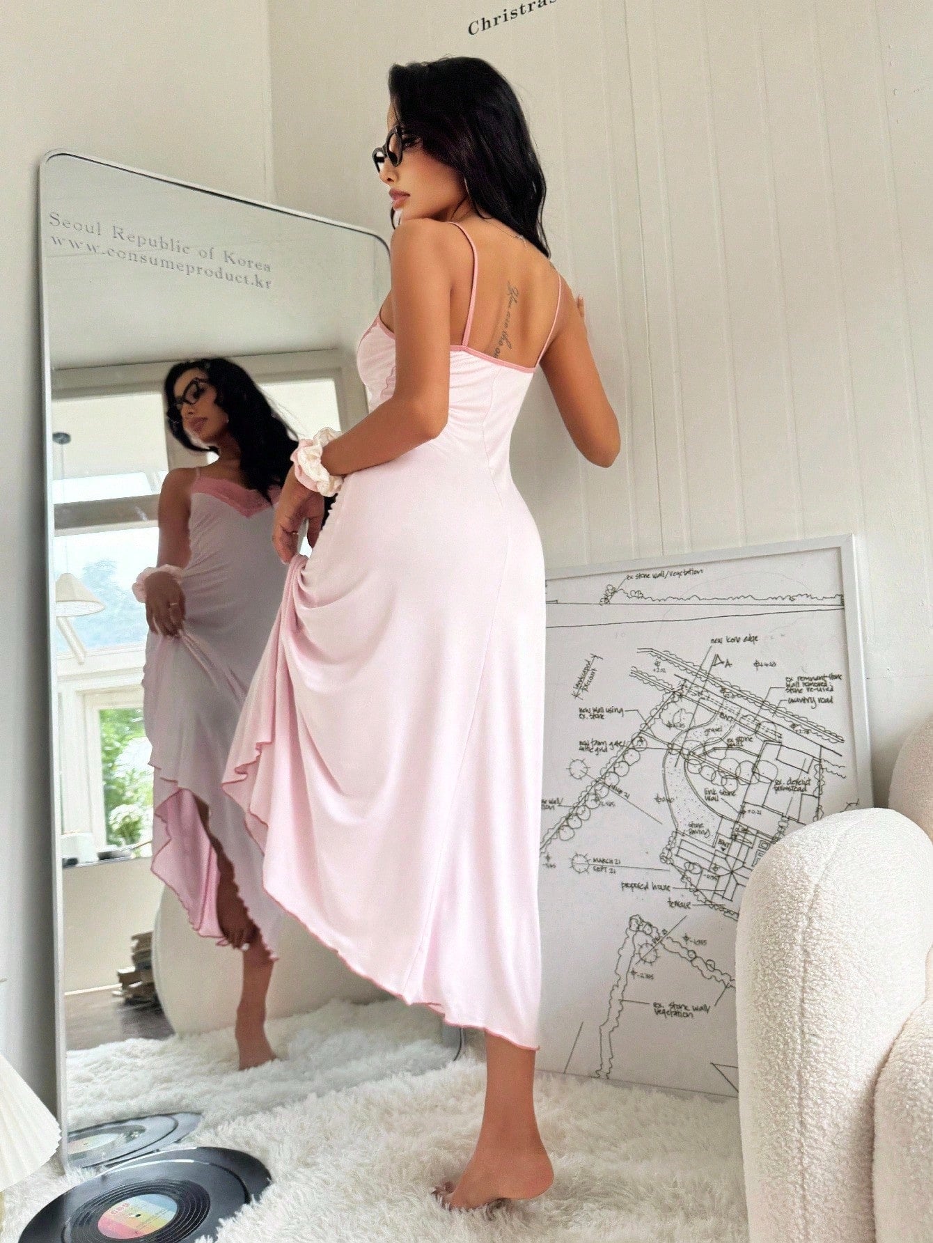 SHEIN Snug Zone فستان نوم نسائي طويل ناعم مزين بالدانتيل