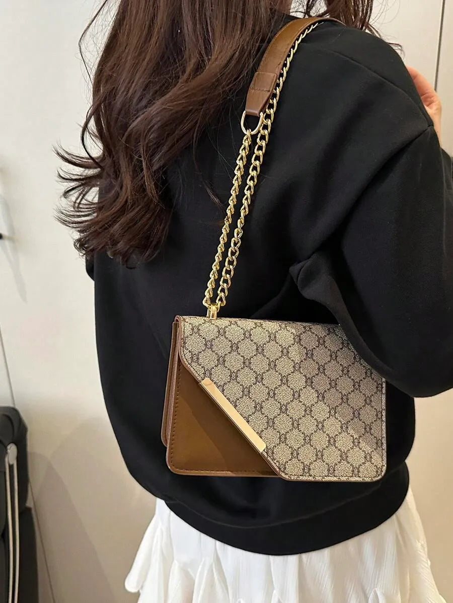 SHEIN حقيبة كروس بودي رمادية عصرية بخياطة بحزام سلسلة معدنية للتنقل والتسوق