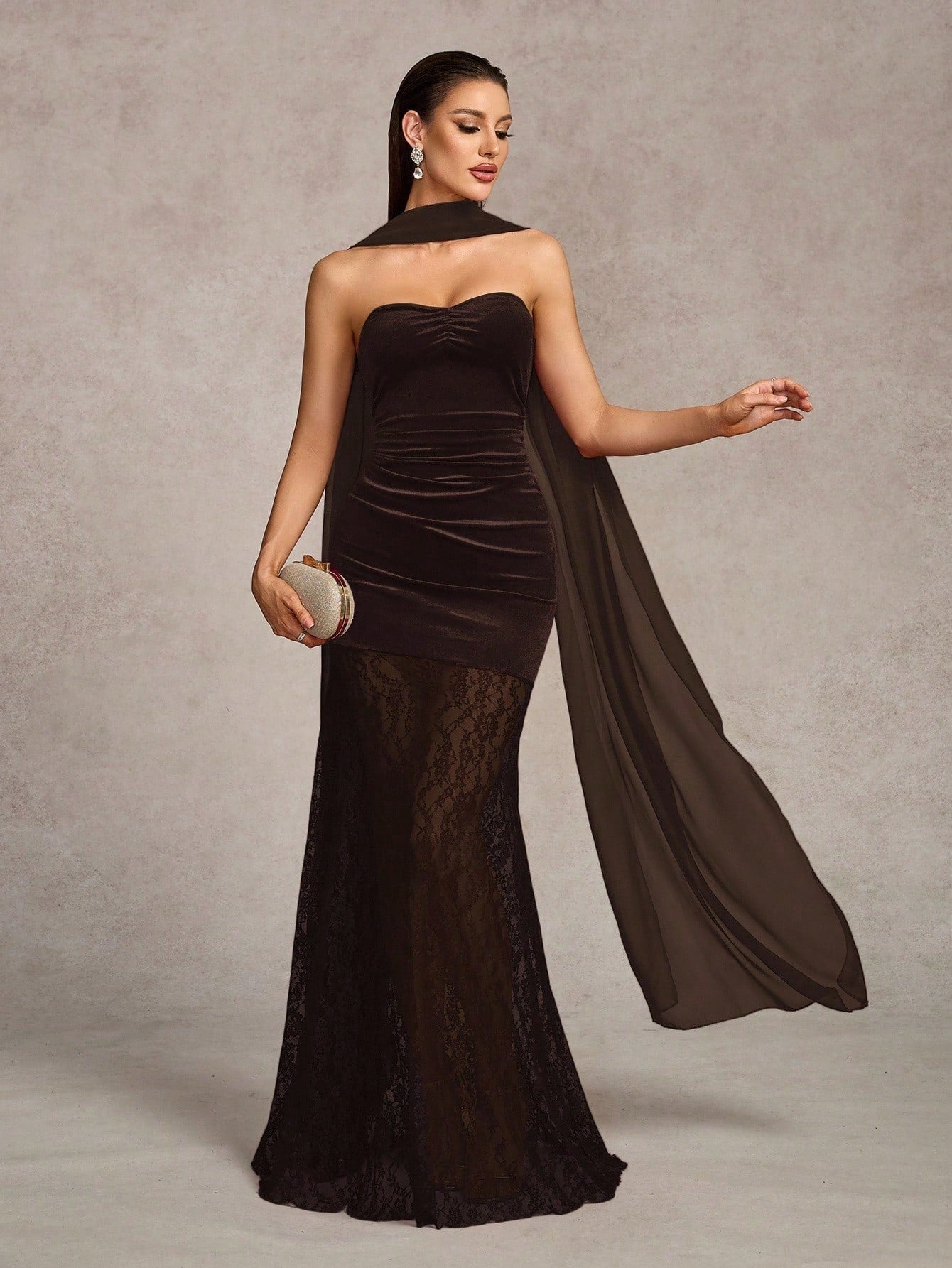 SHEIN Coutiva فستان سهرة أنيق بذيل سمكة وتفاصيل دانتيل