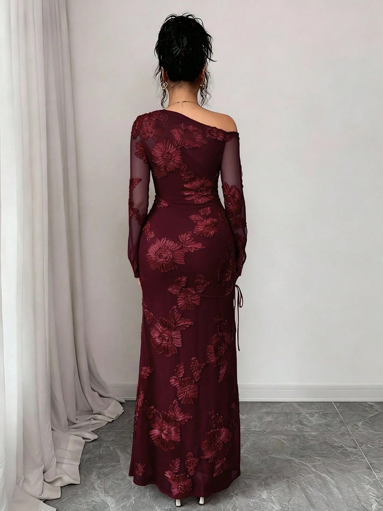 SHEIN Rafferiza فستان نسائي بشق غير متماثل من قماش الجاكار