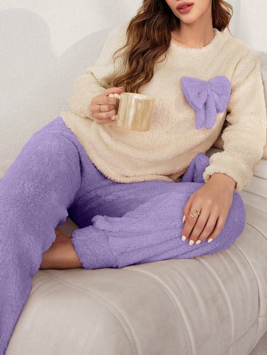 SHEIN طقم بيجامة ناعم بفيونكة
