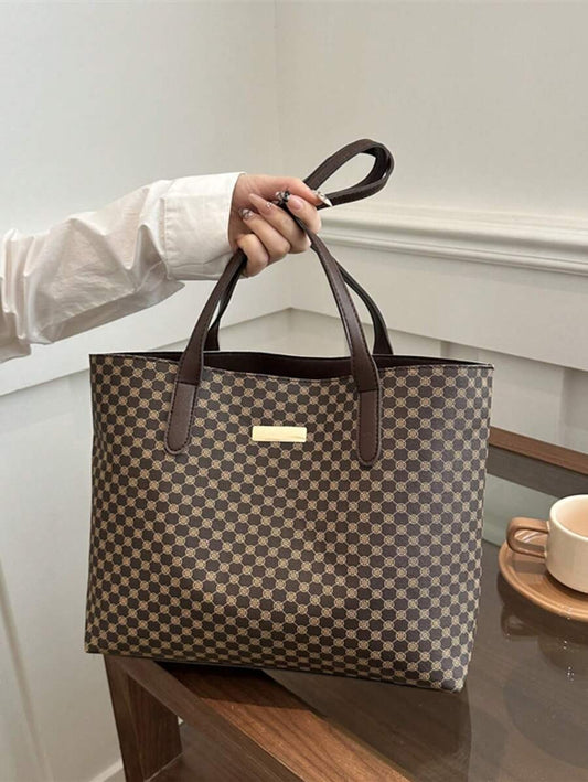 SHEIN حقيبة كتف بطباعة كاملة