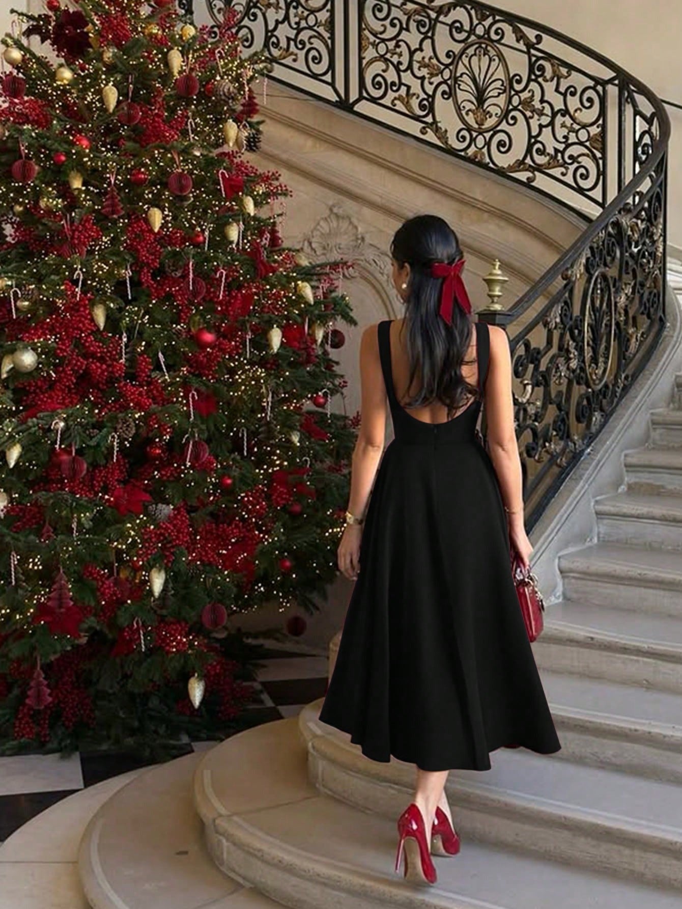 SHEIN فستان ماكسي أسود فرنسي بظهر مفتوح وخصر ضيق