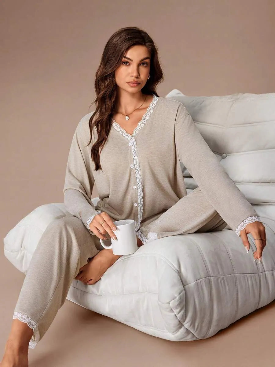 SHEIN Lazeform طقم بيجامة قطعتين كارديجان مزين بالدانتيل وبنطلون بلون كاكي