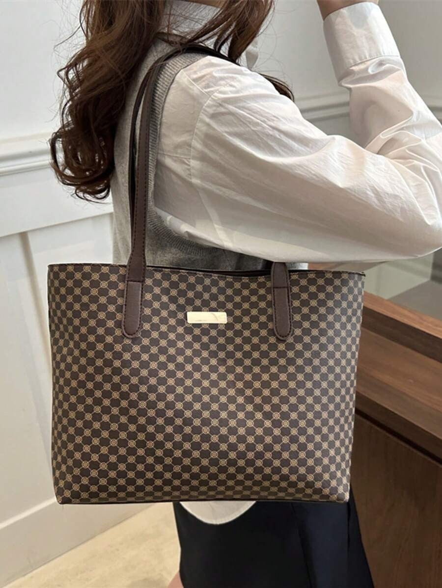 SHEIN حقيبة كتف بطباعة كاملة