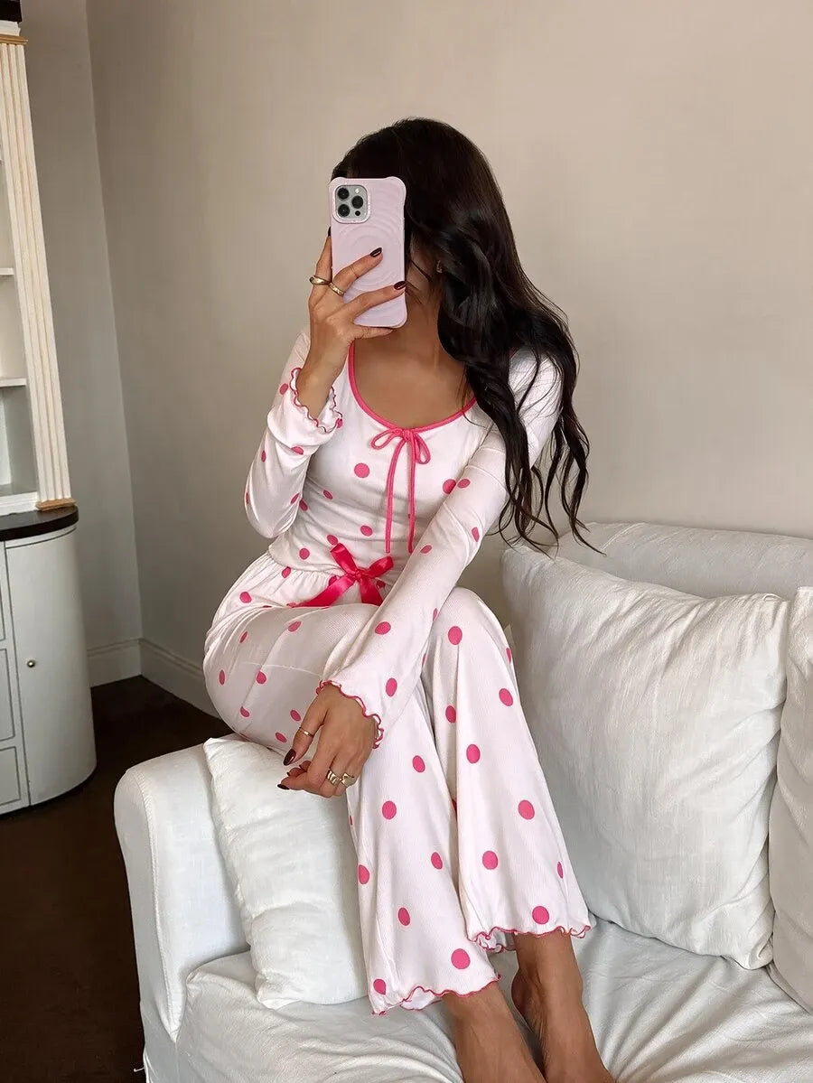 SHEIN Dream Adore طقم بيجامة قطعتين بطبعة نقاط بولكا وأكمام طويلة بلون مشمشي