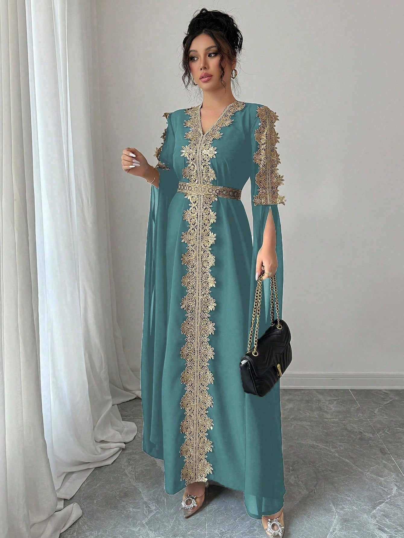 SHEIN Rafferiza عباءة ستايل شرق أوسطي بأكمام طويلة وفستان طويل مع دانتيل