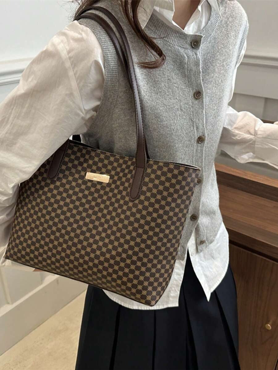 SHEIN حقيبة كتف بطباعة كاملة