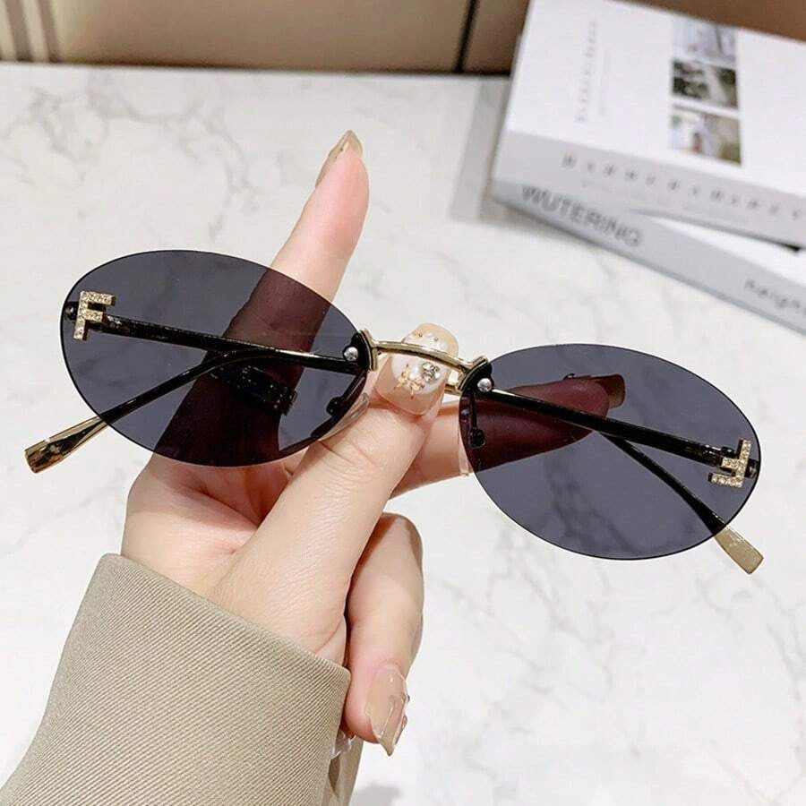 SHEIN نظارات شمسية نسائية بدون إطار بتفاصيل راين يلمع