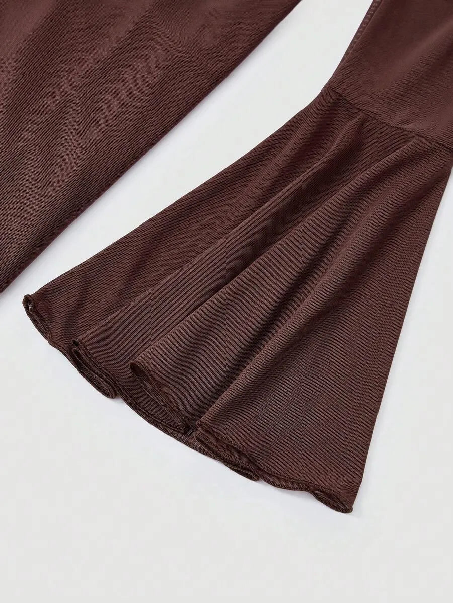 SHEIN MOD فستان قصير بحمالات وأكمام طويلة واسعة وكشكش على الكتفين بلون بني