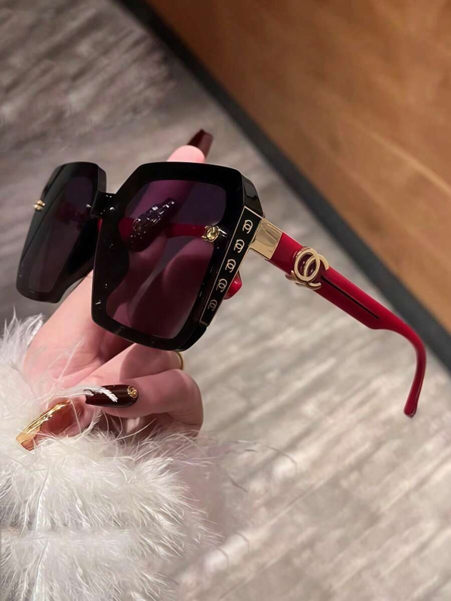 SHEIN نظارات شمس مربعة كبيرة بدون إطار