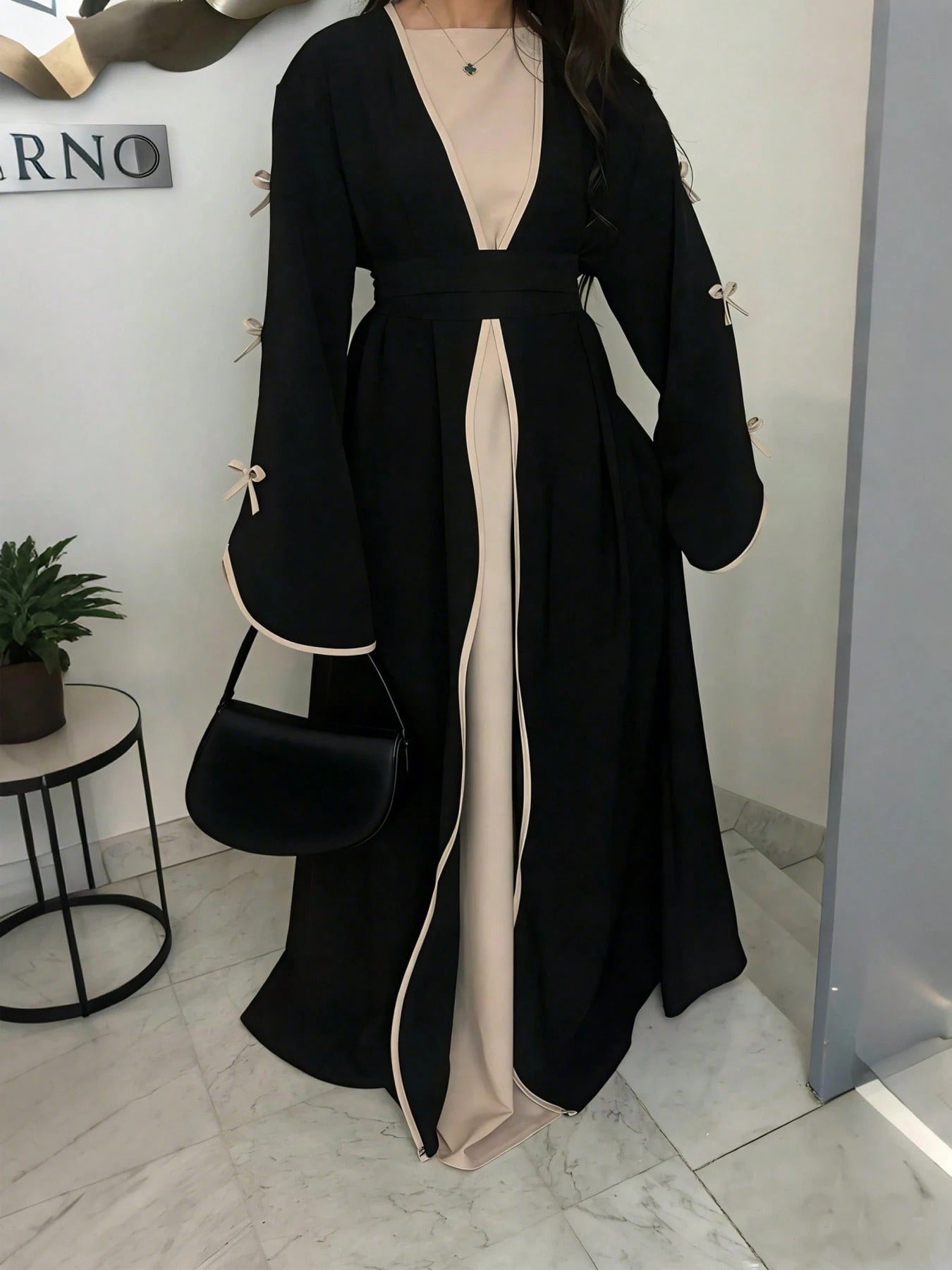 SHEIN SuofeiMan عباءة أنيقة جاكيت أسود بسيط مع حزام