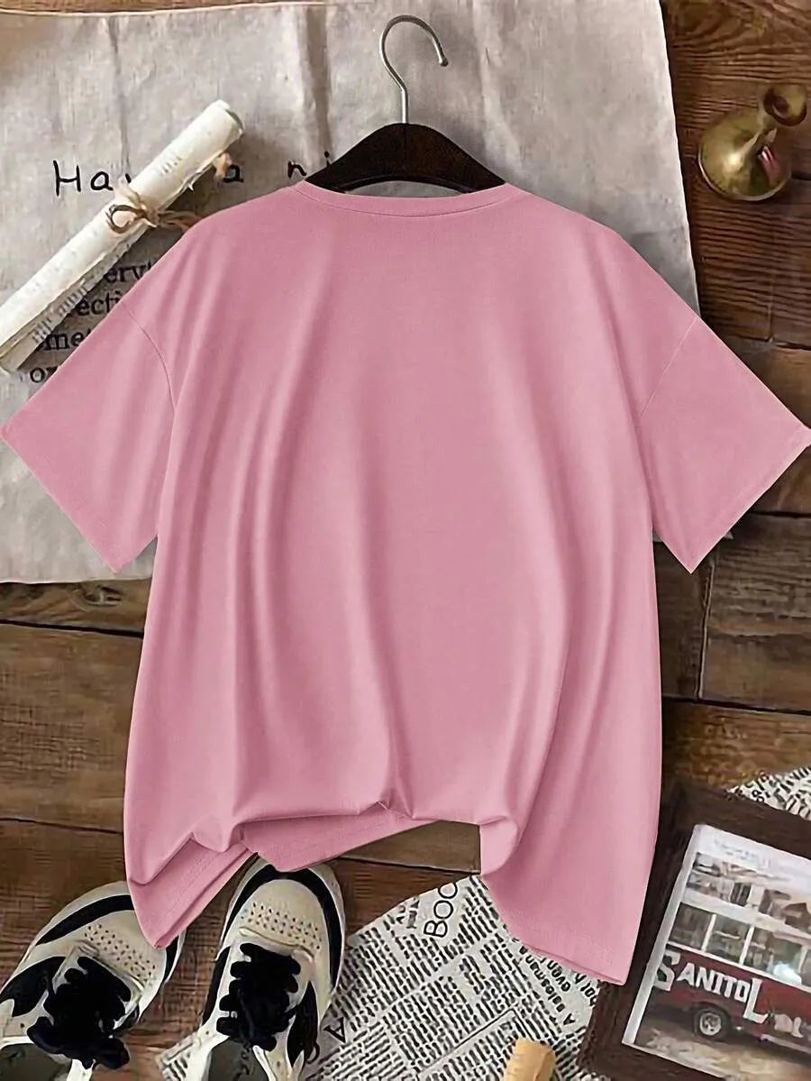 SHEIN تي شيرت نسائي فضفاض بأكمام قصيرة وطباعة فيونكة وياقة دائرية بلون وردي