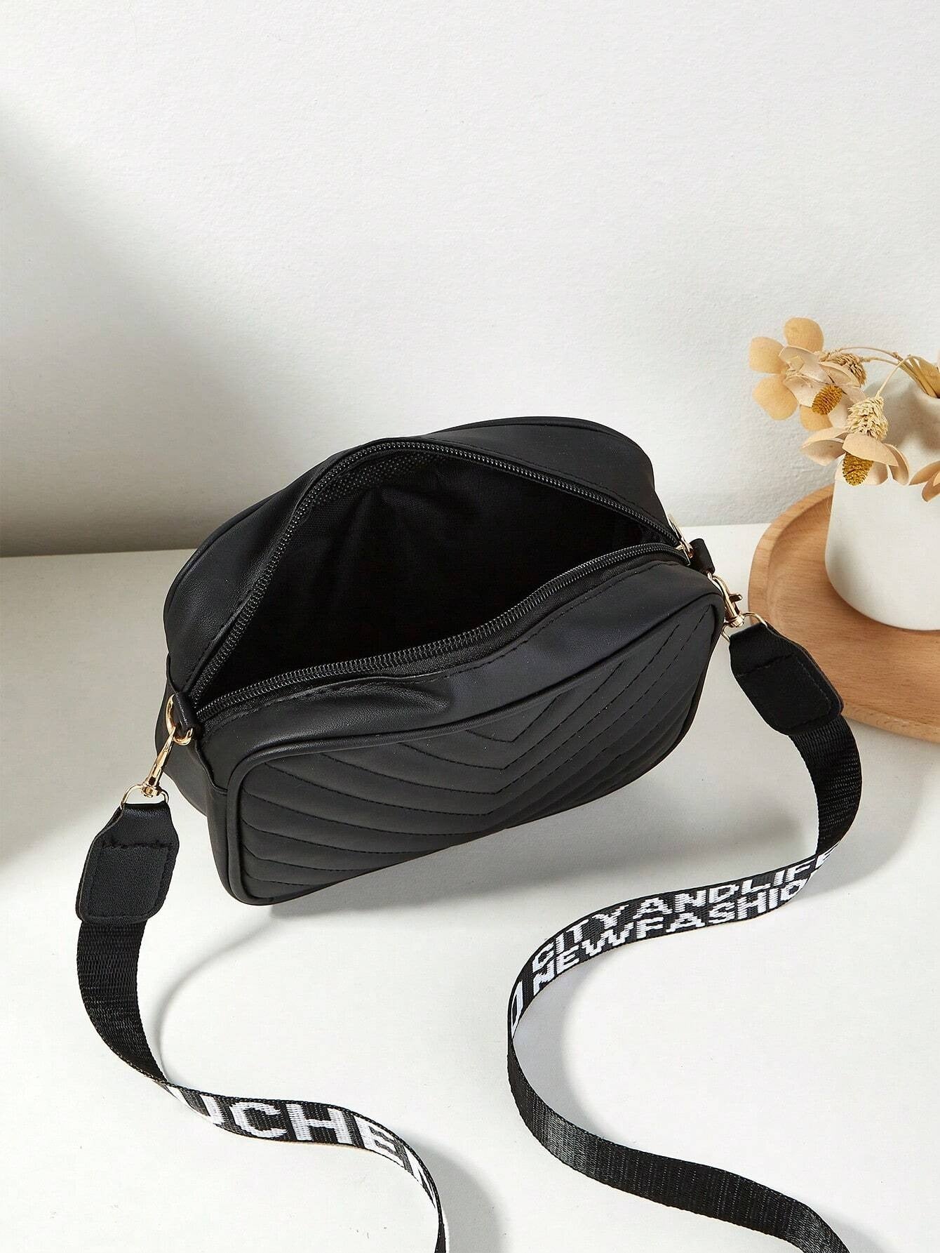 SHEIN حقيبة كتف مبطنة نسائية صغيرة مربعة كروس بودي