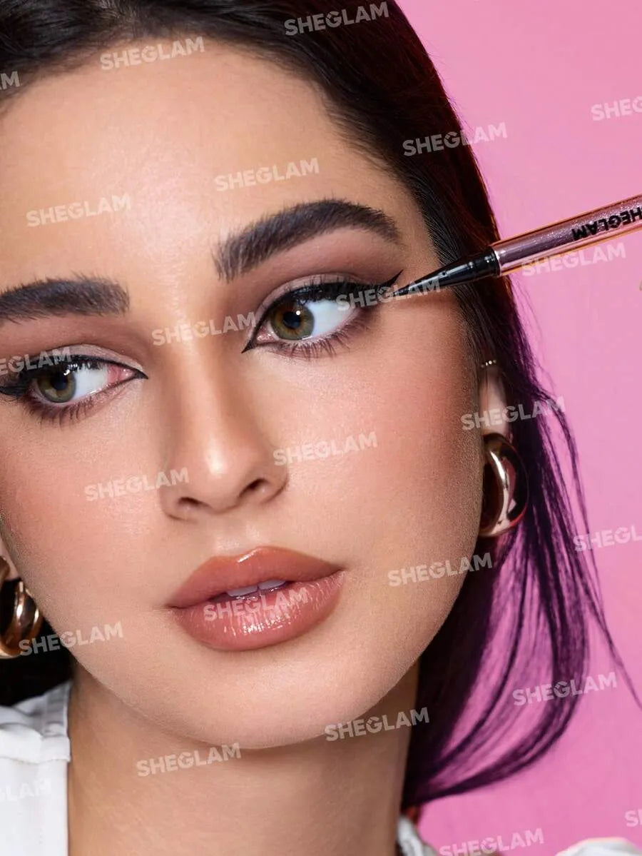 SHEIN SHEGLAM Rosey Line & Define آيلاينر سائل مقاوم للماء بلون أسود