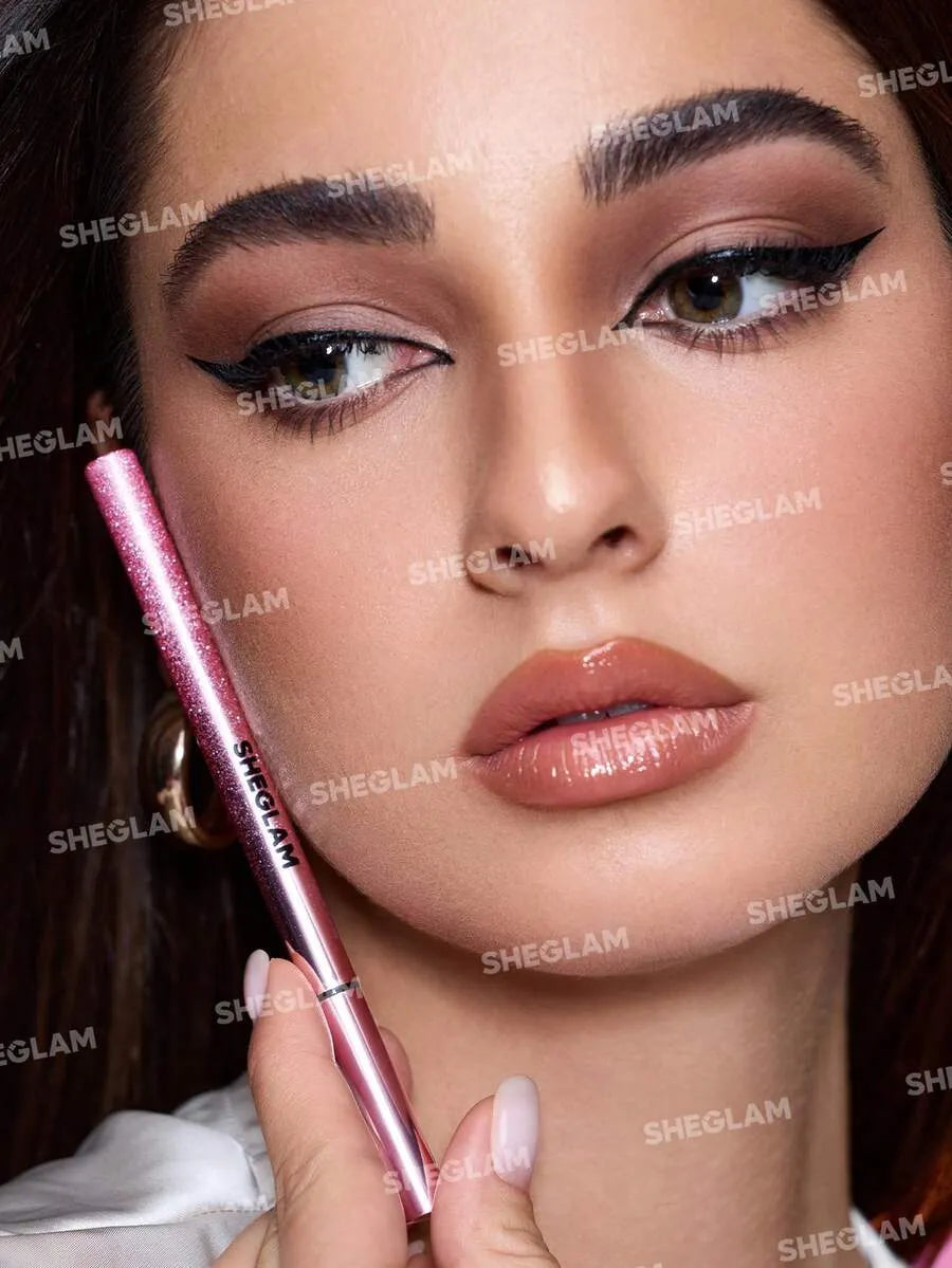 SHEIN SHEGLAM Rosey Line & Define آيلاينر سائل مقاوم للماء بلون أسود