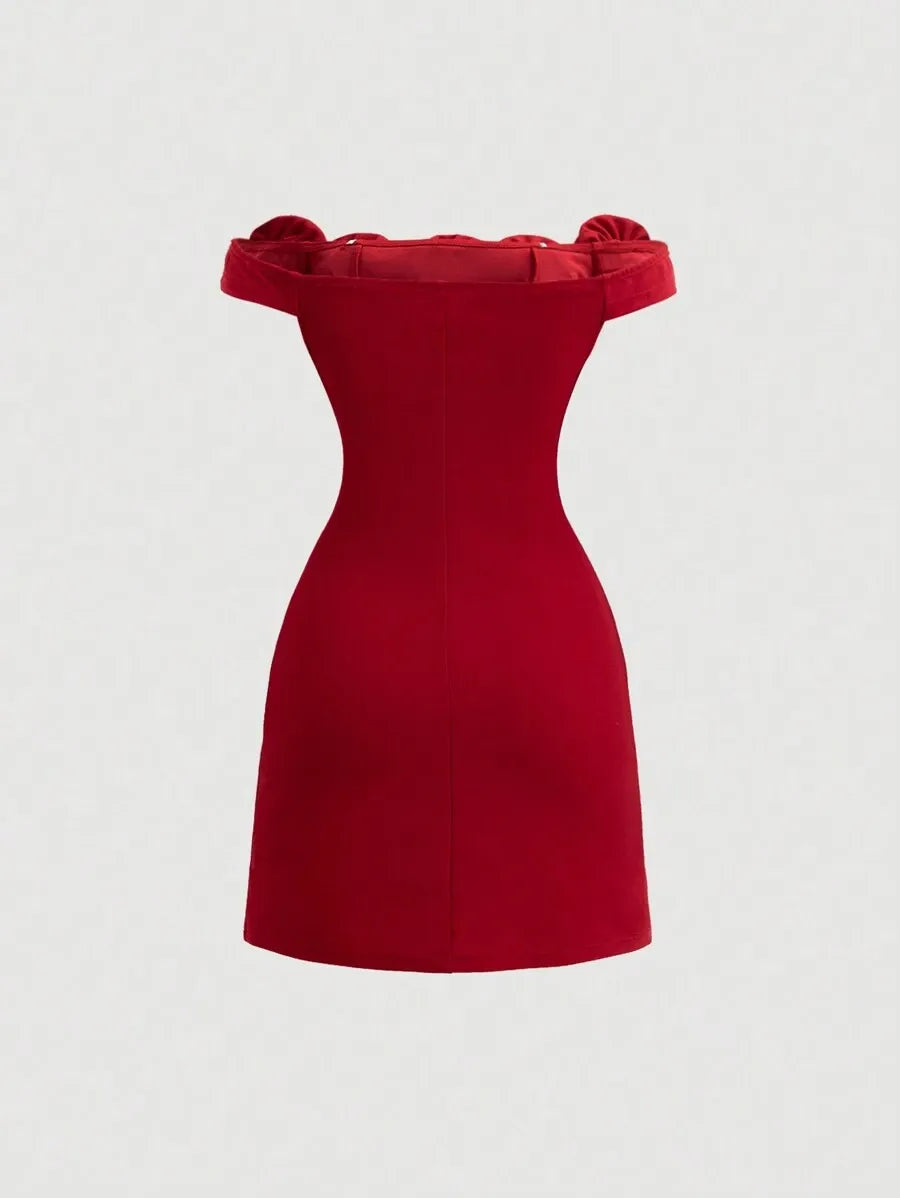 SHEIN MOD فستان نسائي بكتف مكشوف وزهور ثلاثية الأبعاد بلون أحمر