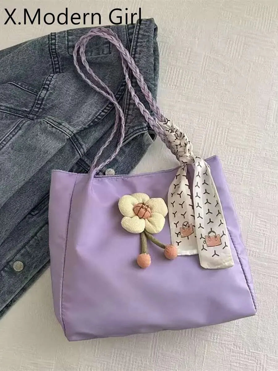 SHEIN حقيبة كتف محبوكة بلون موحد مزينة بزهور لطيفة ووشاح