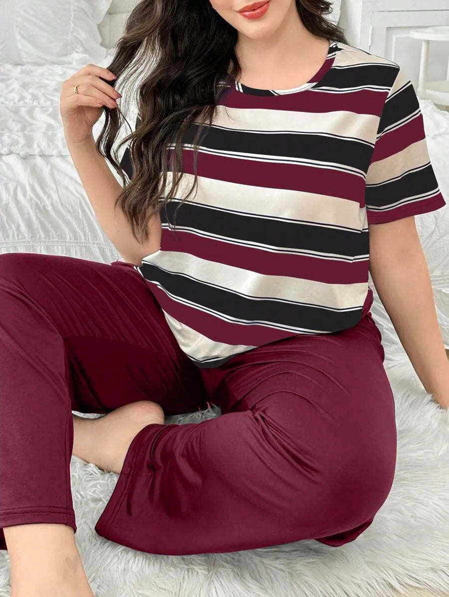 SHEIN طقم بيجامة نسائي بلون متعدد الألوان مخطط بأكمام قصيرة
