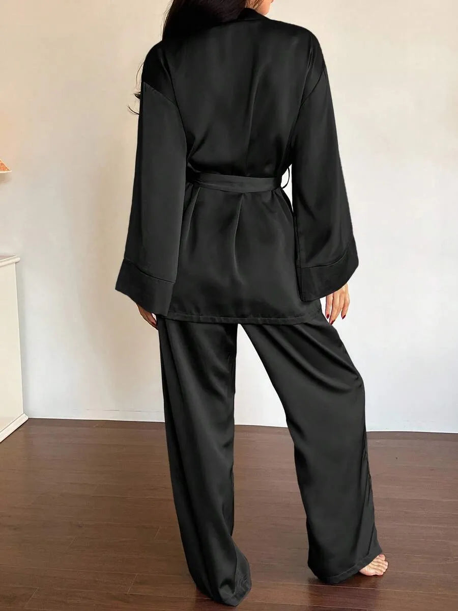 SHEIN DAZY طقم ملابس نوم قطعتين بروب طويل بياقة وحزام وبنطال طويل بلون أسود