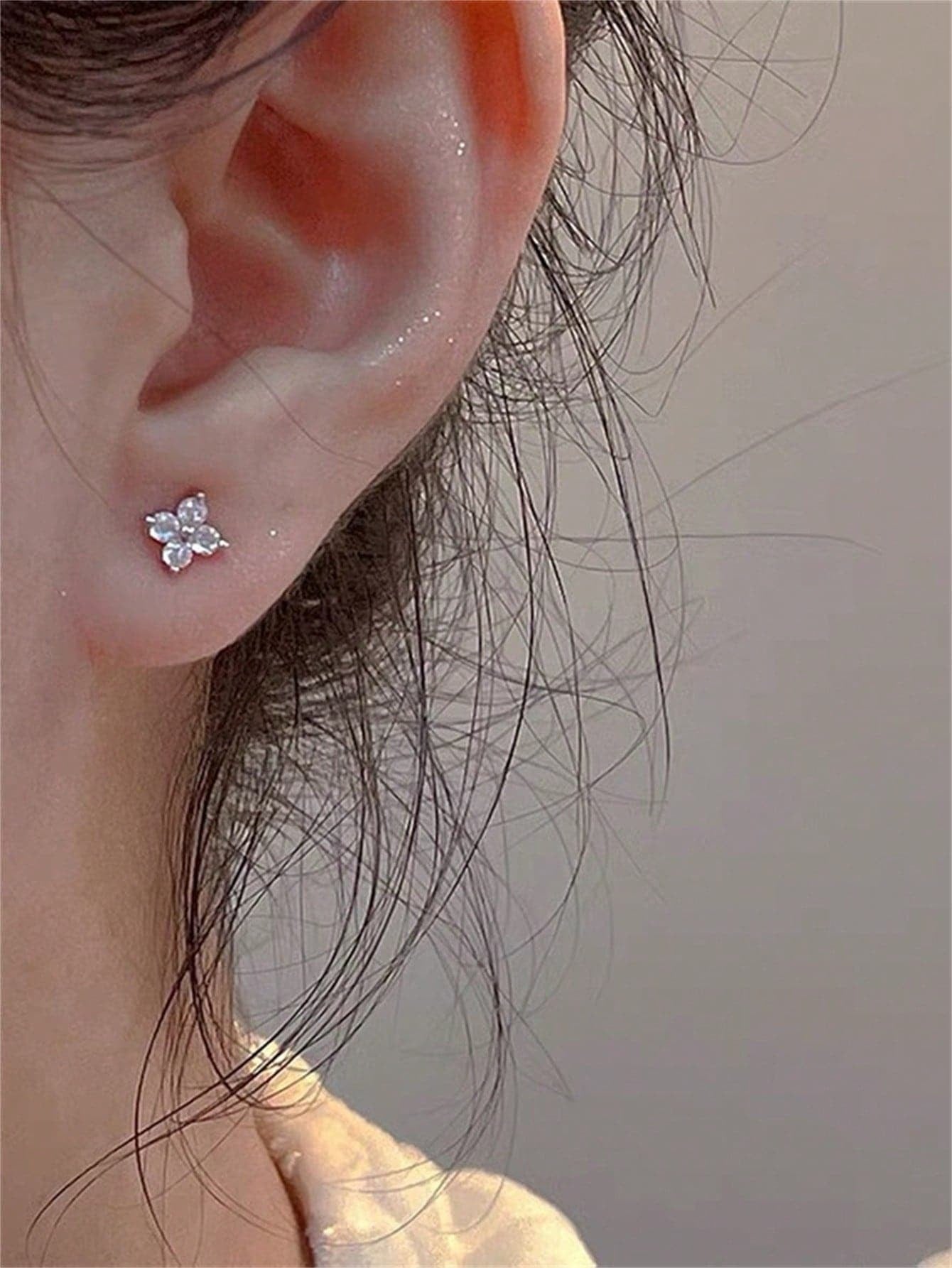 SHEIN CHOSHILAR زوج أقراط أقراط مسمارية بزركون مكعب