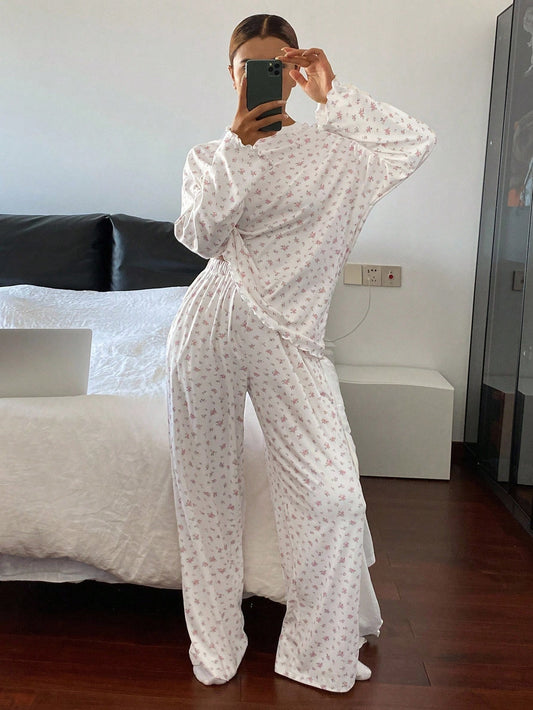 SHEIN DAZY طقم بيجامة نسائي فضفاض بطبعة زهور