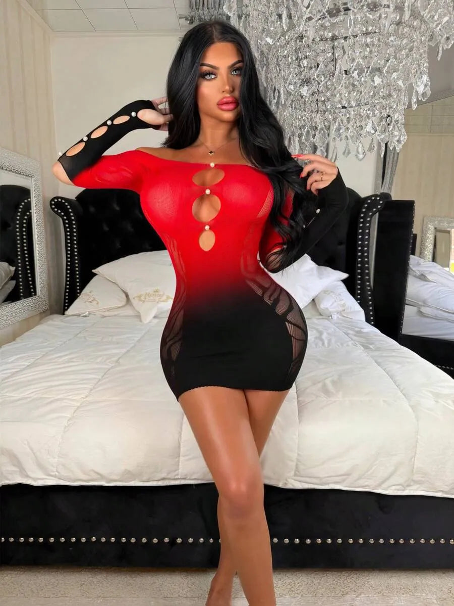 SHEIN فستان لانجري نسائي ضيق مزين باللؤلؤ وفتحات جانبية بلون أسود وأحمر
