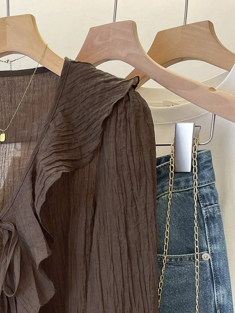 SHEIN NostaNoir بلوزة نسائية بياقة مكشكشة ورباط أمامي وفتحات أكمام بلون بني قهوة