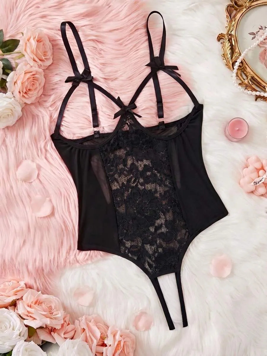 SHEIN ملابس داخلية نسائية من الدانتيل والشبك بتصميم مفرغ وفيونكة بلون أسود