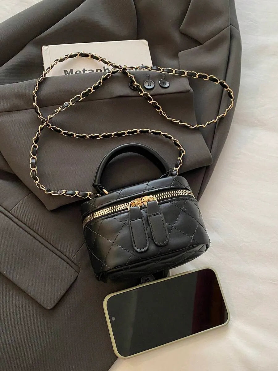 SHEIN حقيبة يد ودلو صغيرة مبطنة بسلسلة