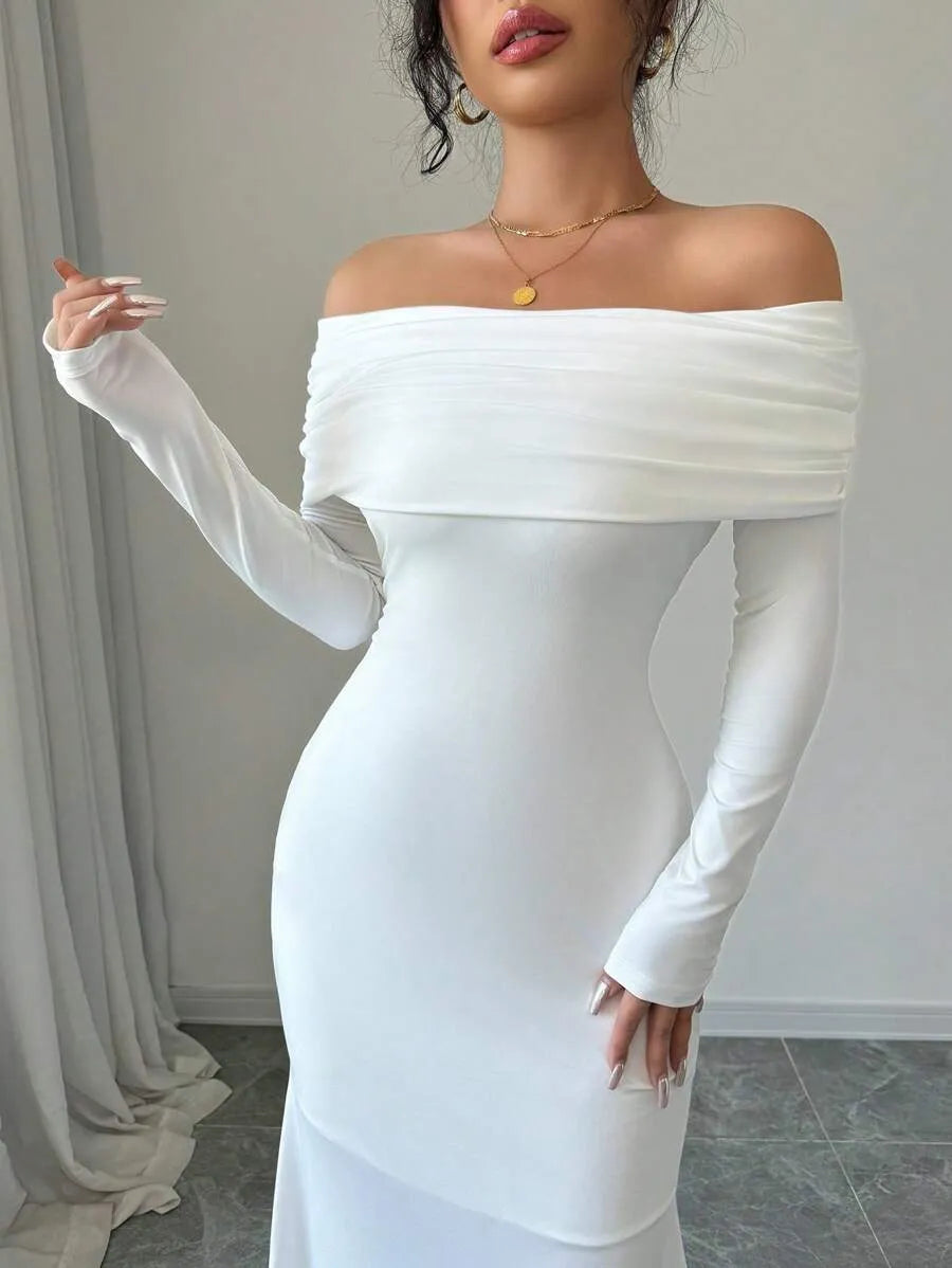 SHEIN Rafferiza فستان محبوك ماكسي بكتف مكشوف وخصر مربوط وذيل حورية البحر بلون أبيض