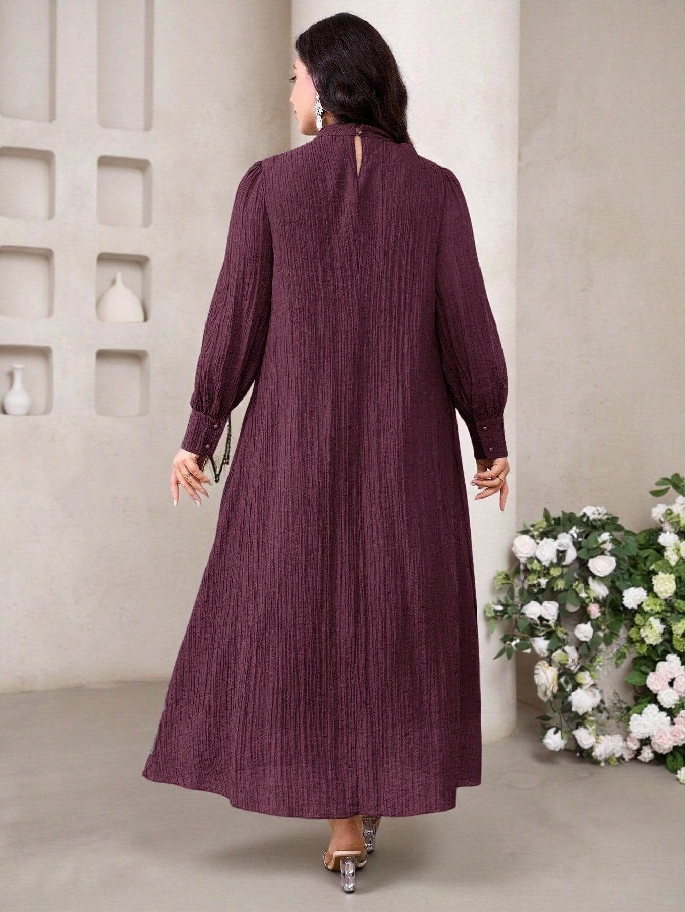 SHEIN Veilorie فستان كاجوال فضفاض بياقة عالية وأكمام طويلة مقاسات كبيرة