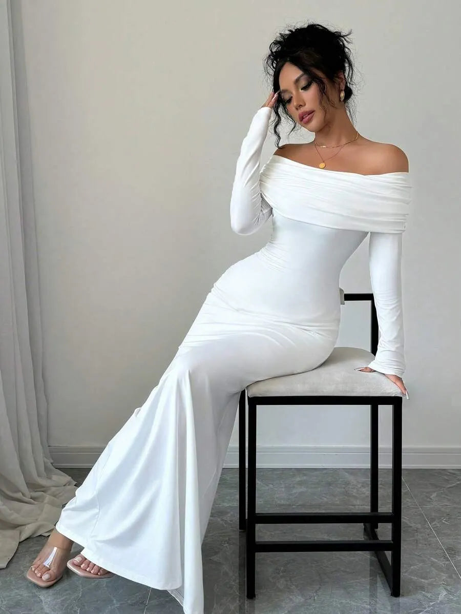 SHEIN Rafferiza فستان محبوك ماكسي بكتف مكشوف وخصر مربوط وذيل حورية البحر بلون أبيض