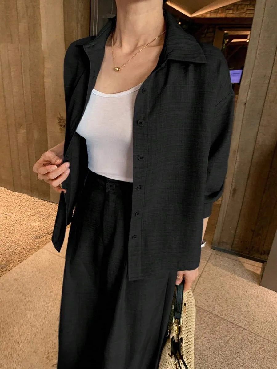 SHEIN DAZY طقم نسائي قطعتين بلوزة بياقة وأزرار أمامية وبنطال بجيوب بلون الأسود