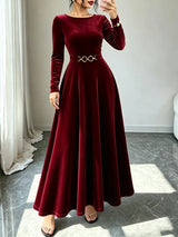 SHEIN Elenzya فستان نسائي من المخمل المحبوك بياقة دائرية وأكمام طويلة وحزام بلون عنابي