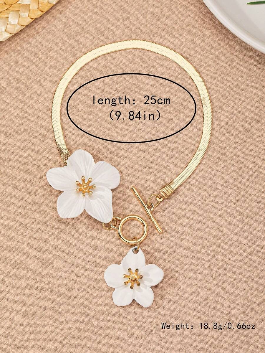 SHEIN أنكليت أبيض أنيق بتصميم زهري
