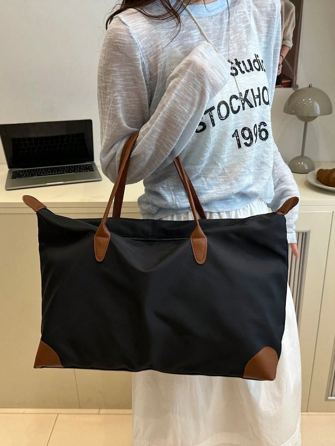 SHEIN حقيبة رياضية وسفر كبيرة السعة كاجوال متعددة الاستخدامات