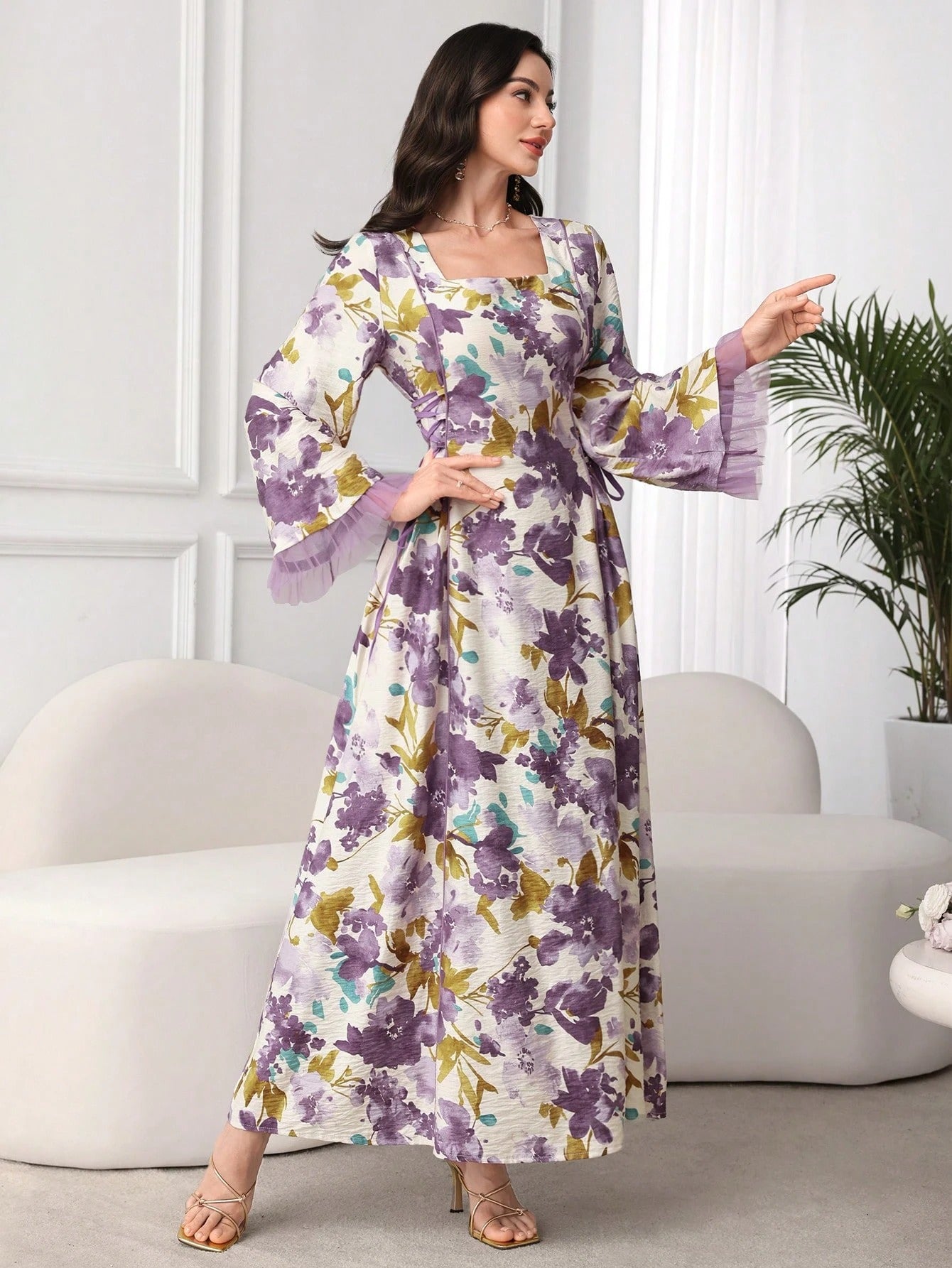SHEIN Najma فستان مطبوع طراز عربي مربوط الخصر