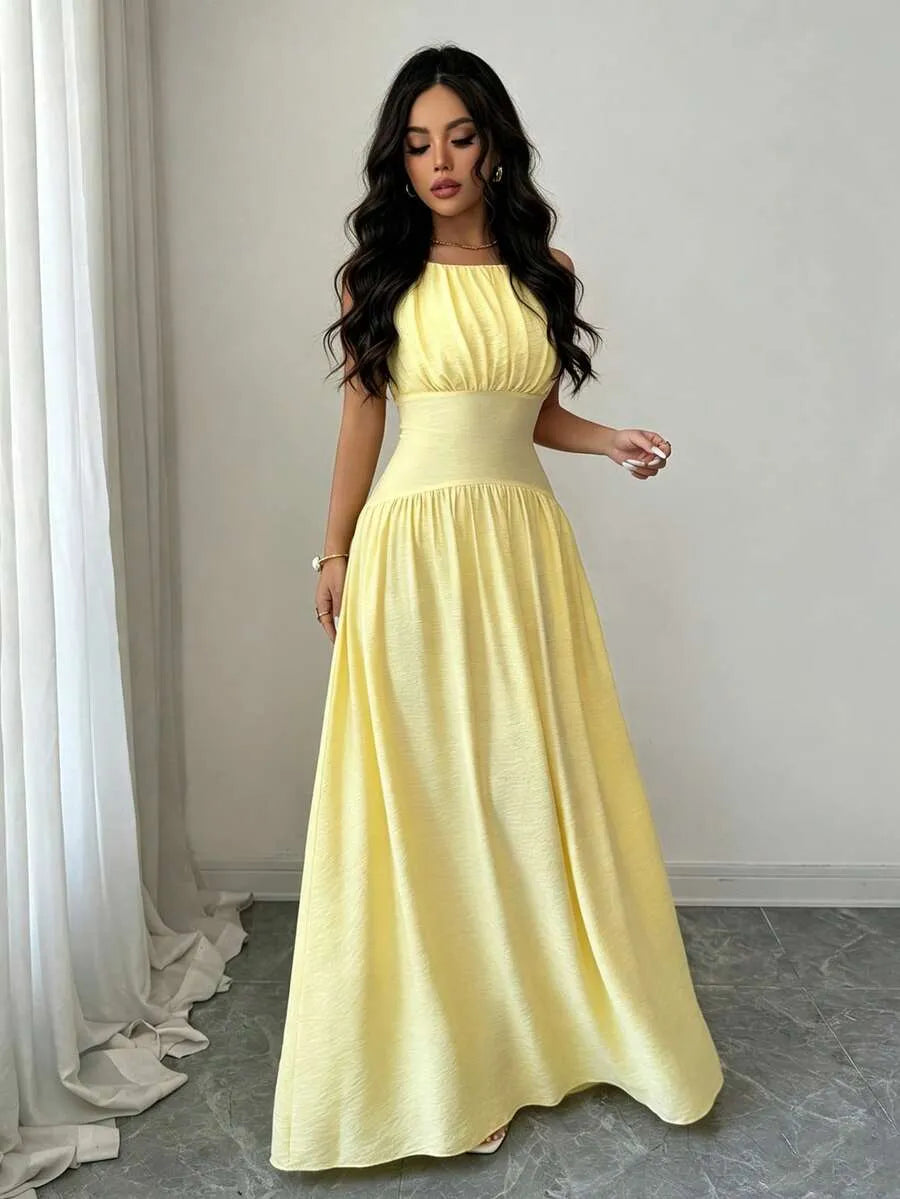 SHEIN Modelyn فستان سادة بدون أكمام بخصر مربوط