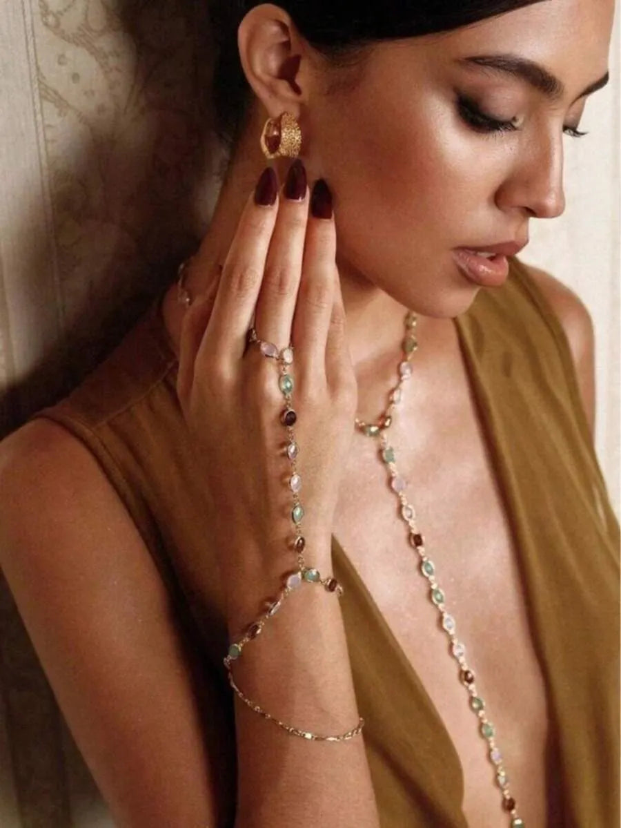 SHEIN Y2K سوار سلسلة بإصبع مزين بالخرز والأحجار الكريمة مطلي بالذهب ستايل