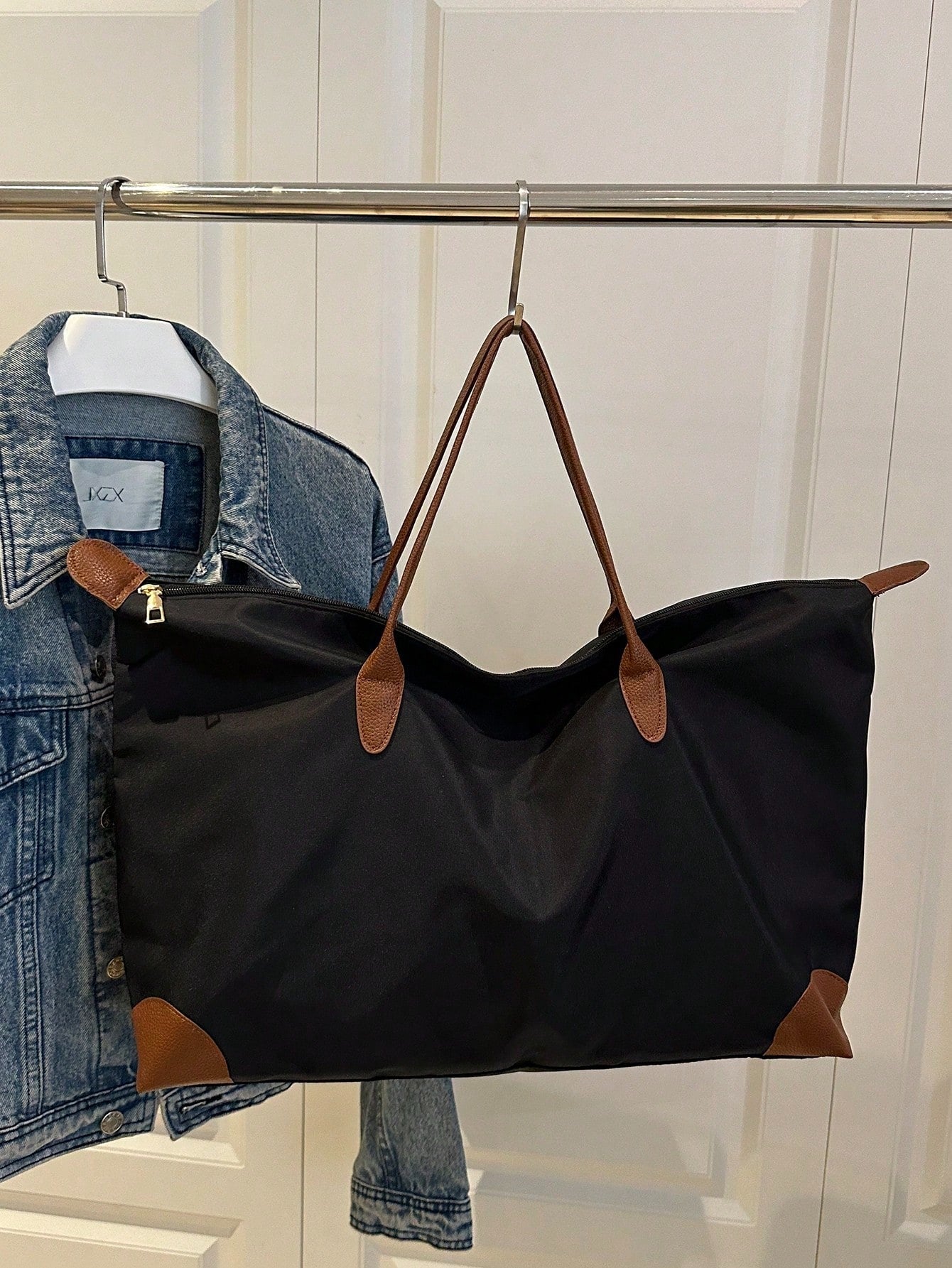 SHEIN حقيبة رياضية وسفر كبيرة السعة كاجوال متعددة الاستخدامات