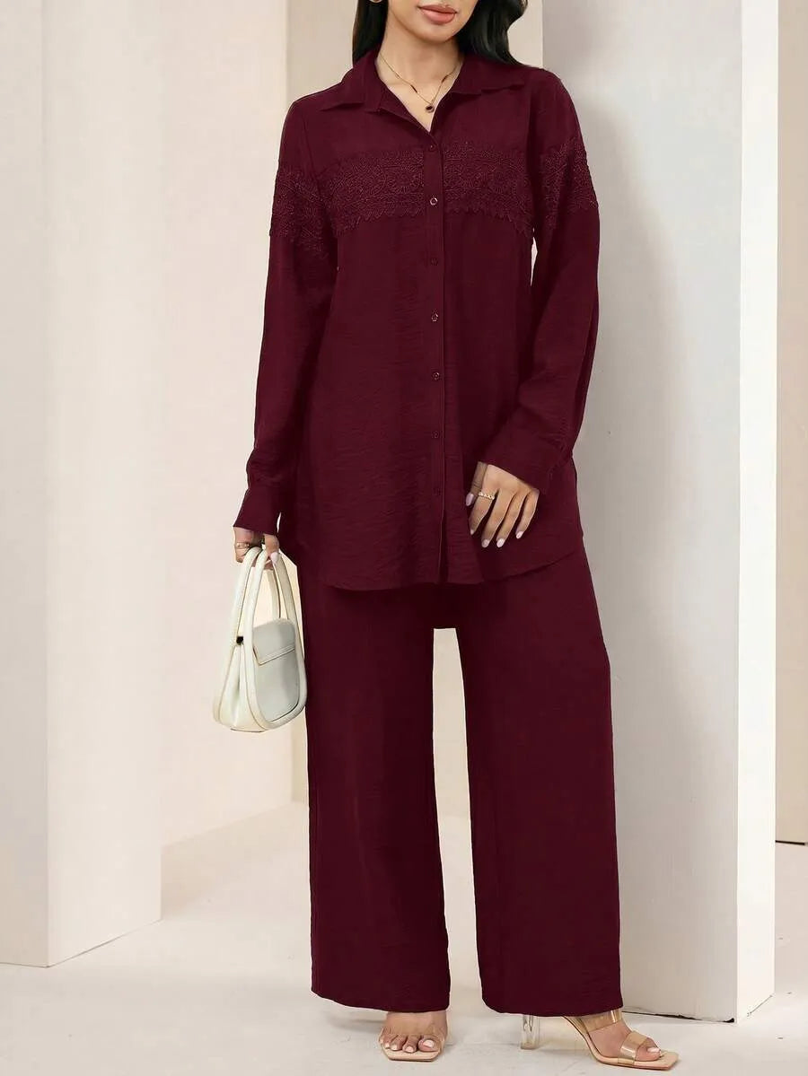 SHEIN Veilorie طقم نسائي قطعتين بلوزة بأزرار أمامية وبنطال بلون عنابي