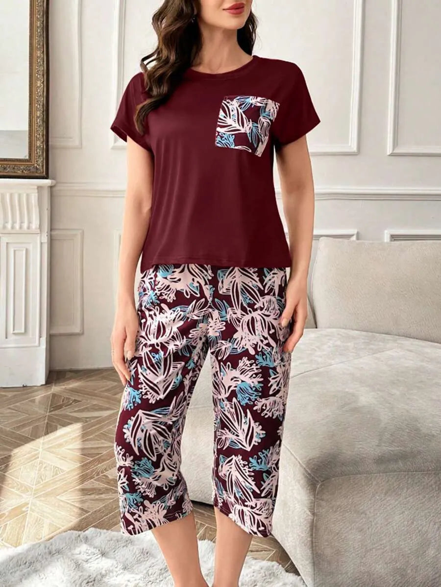 SHEIN Doze Lane طقم بيجاما قطعتين بطبعة زهور وبنطلون بلون عنابي