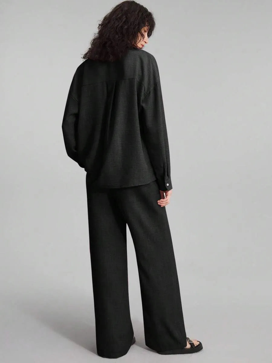 SHEIN Ontre طقم نسائي قطعتين بلوزة بياقة وأزرار أمامية وبنطال بجيوب بلون الأسود