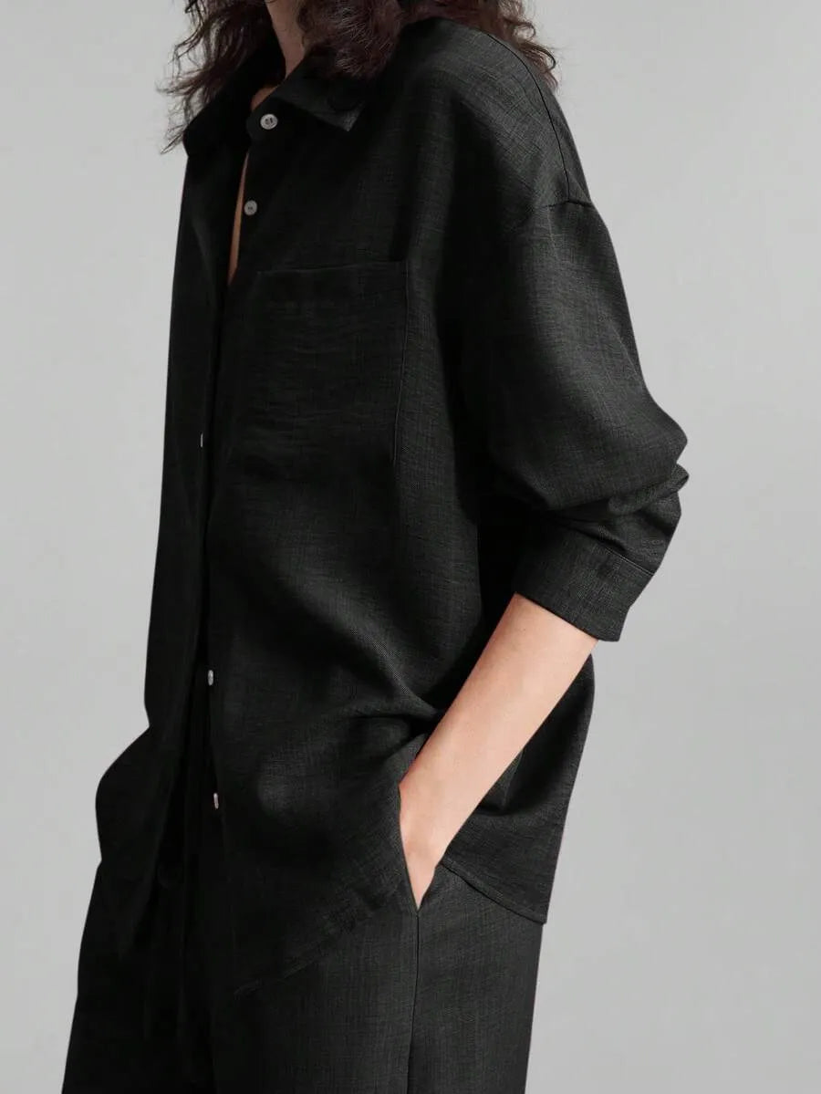 SHEIN Ontre طقم نسائي قطعتين بلوزة بياقة وأزرار أمامية وبنطال بجيوب بلون الأسود