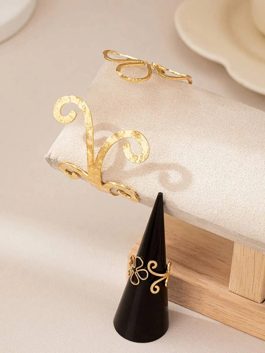 SHEIN طقم أساور وخواتم نسائي بتصميم هندسي وزهري بلون ذهبي
