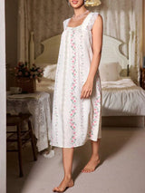 SHEIN FairyFlirt فستان نوم مزين بالدانتيل والزهور بدون أكمام
